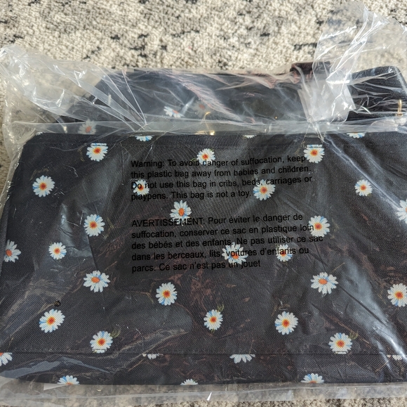 Alice and Olivia Floral Print Duffle Bag NWT - Picture 2 of 5